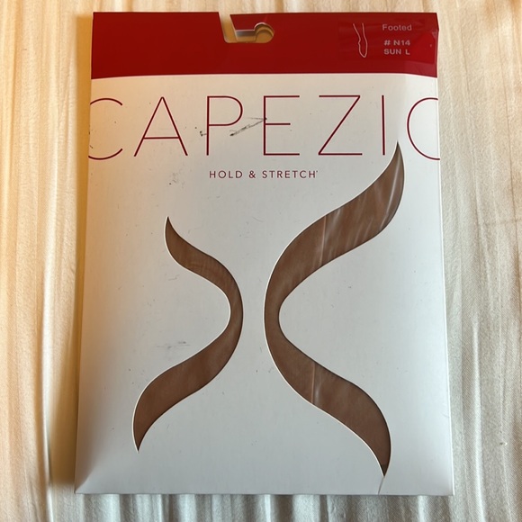 Capezio Hold and Stretch tights NWT - Picture 2 of 6